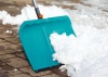 Как правильно выбрать лопату для снега