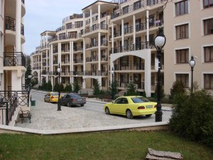 Дома в Болгарии  с земельными участками – недорого с полным оформлением